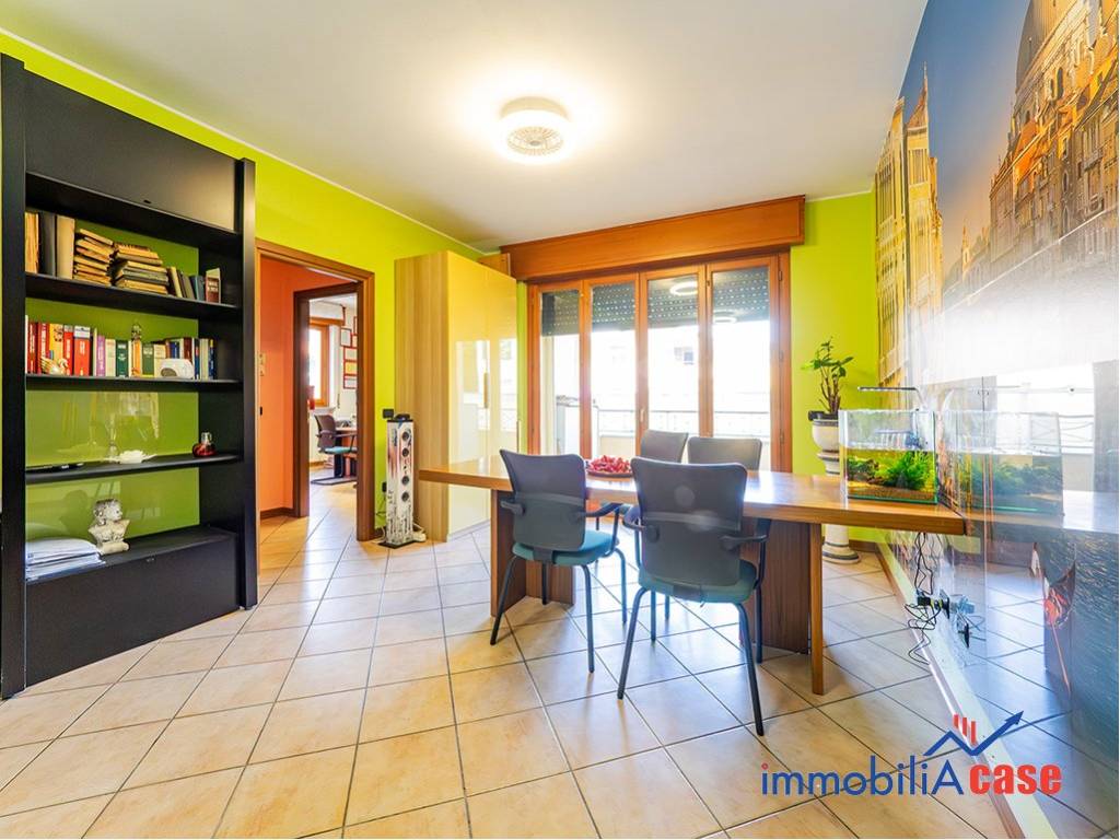 Appartamento a Limbiate in Via Leonardo da Vinci, 76 - Foto 2