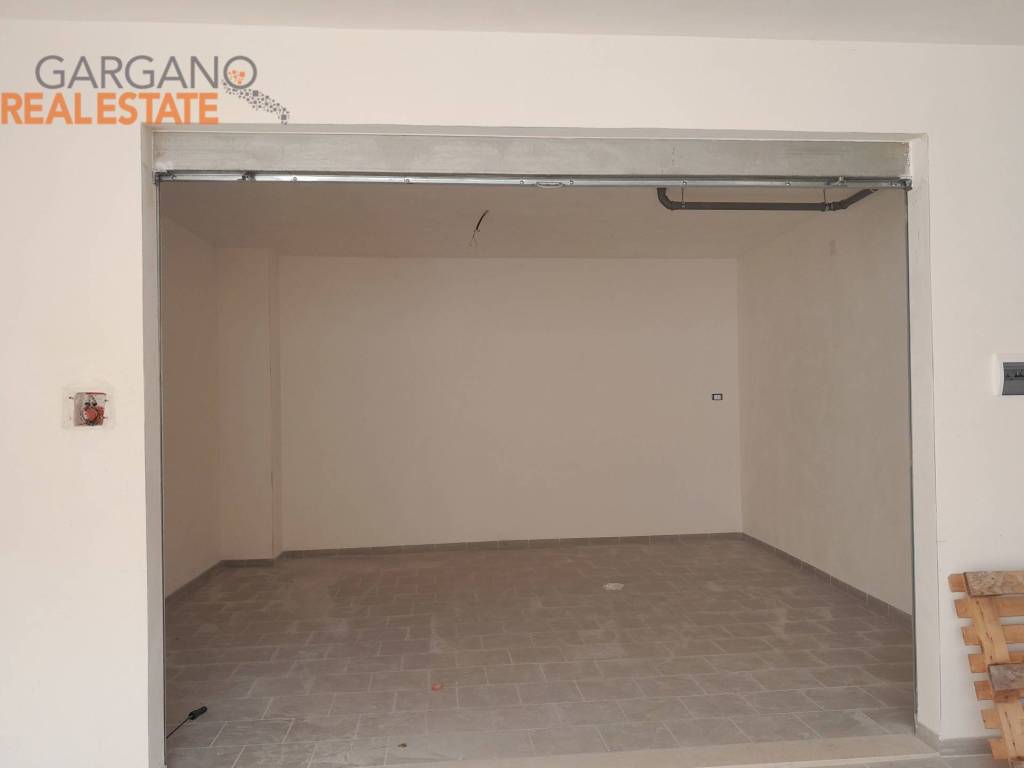 Box / garage a Vieste in Via Dante Alighieri - Foto 4