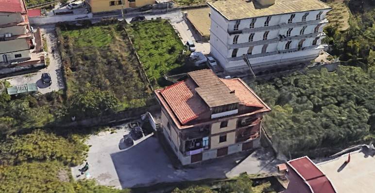 Palazzo / stabile a Salerno in Via San Bartolomeo - Foto 2