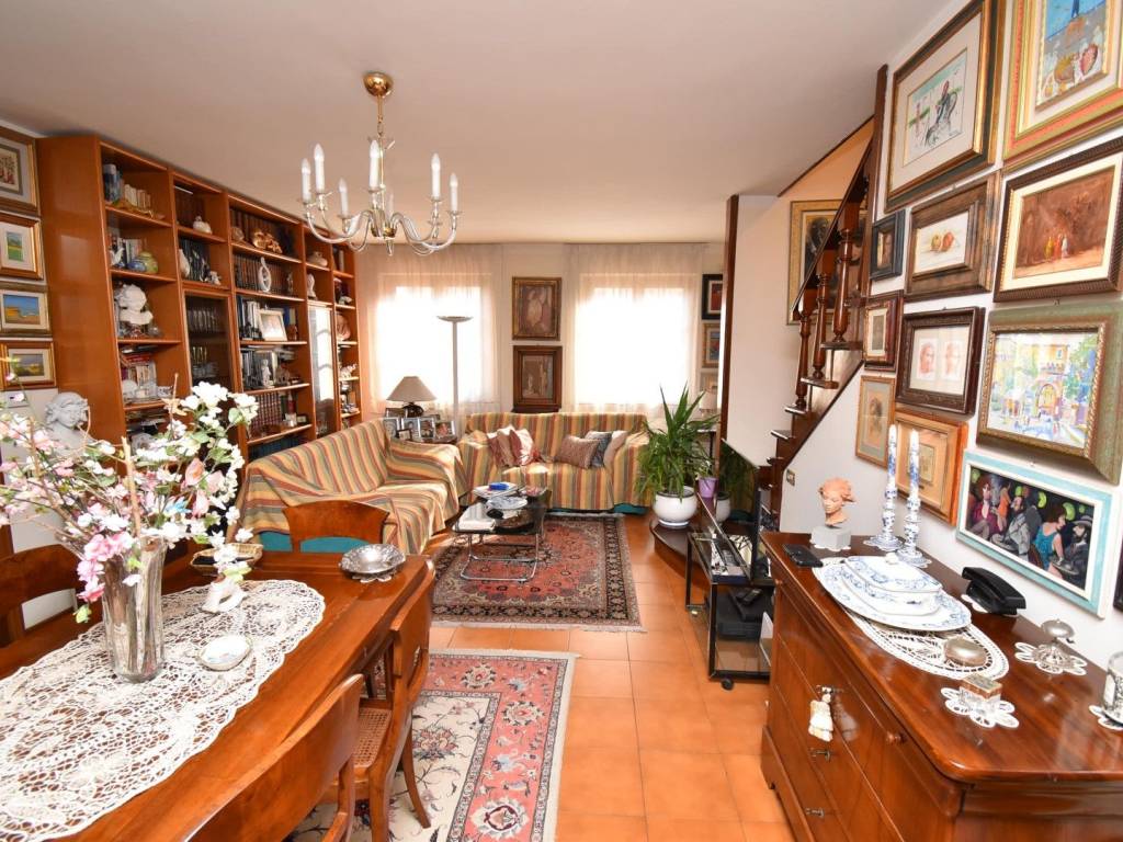 Casa indipendente a Pietrasanta in Via Giuseppe Mazzini - Foto 4