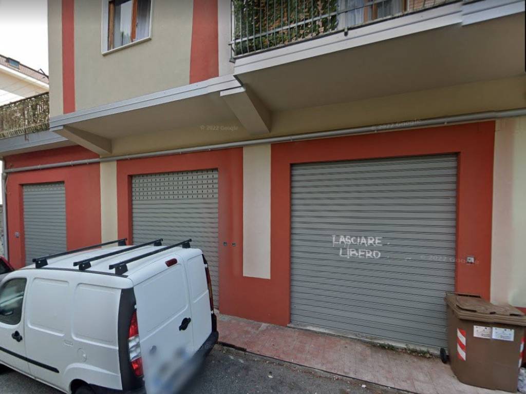 Immobile a Lamezia terme in Viale 1 Maggio, 159 - Foto 2