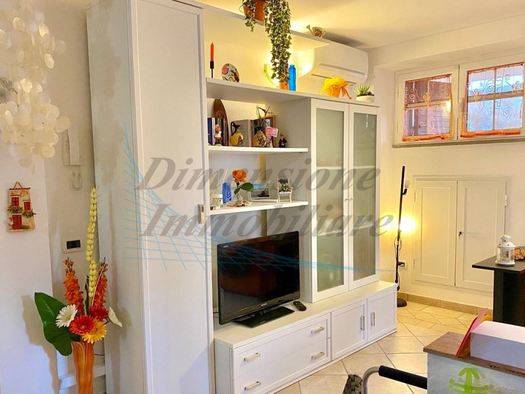 Appartamento a Cecina in Via Adige - Foto 4