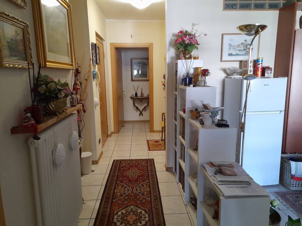 Appartamento a Trento in Passaggio Benvenuto Disertori - Foto 3
