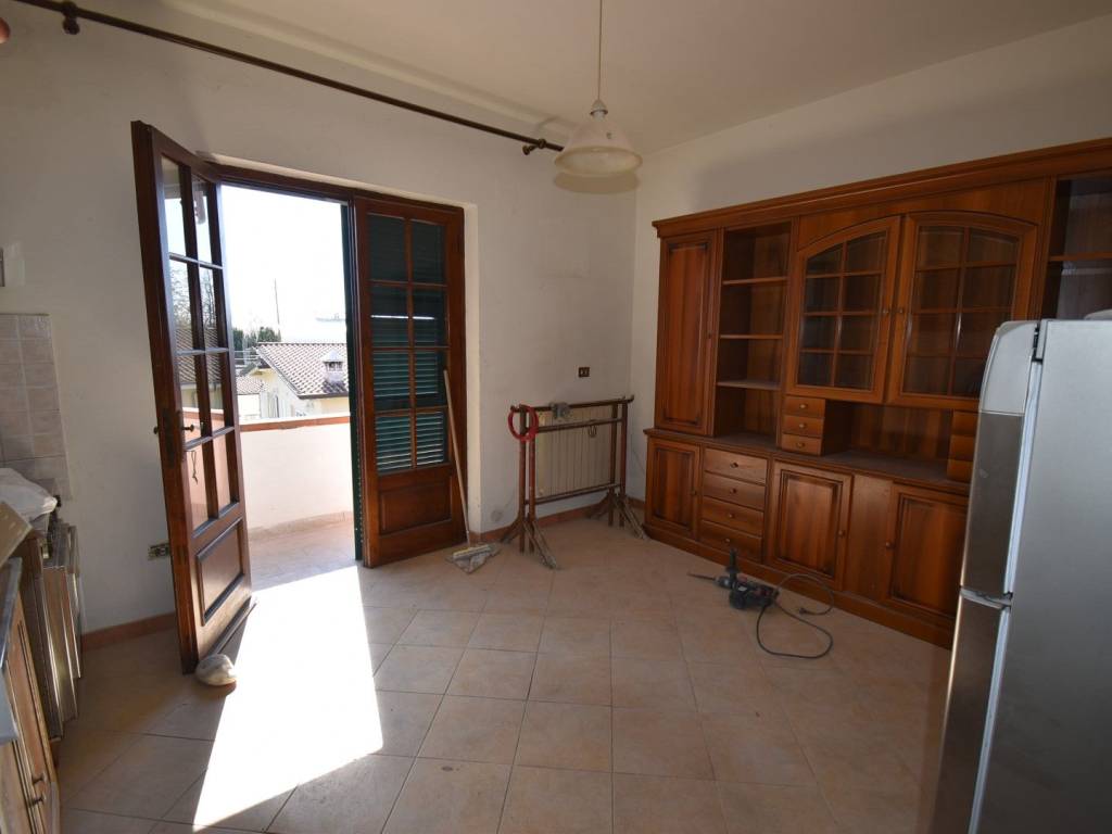 Appartamento a Pietrasanta in Via del Rio - Foto 4