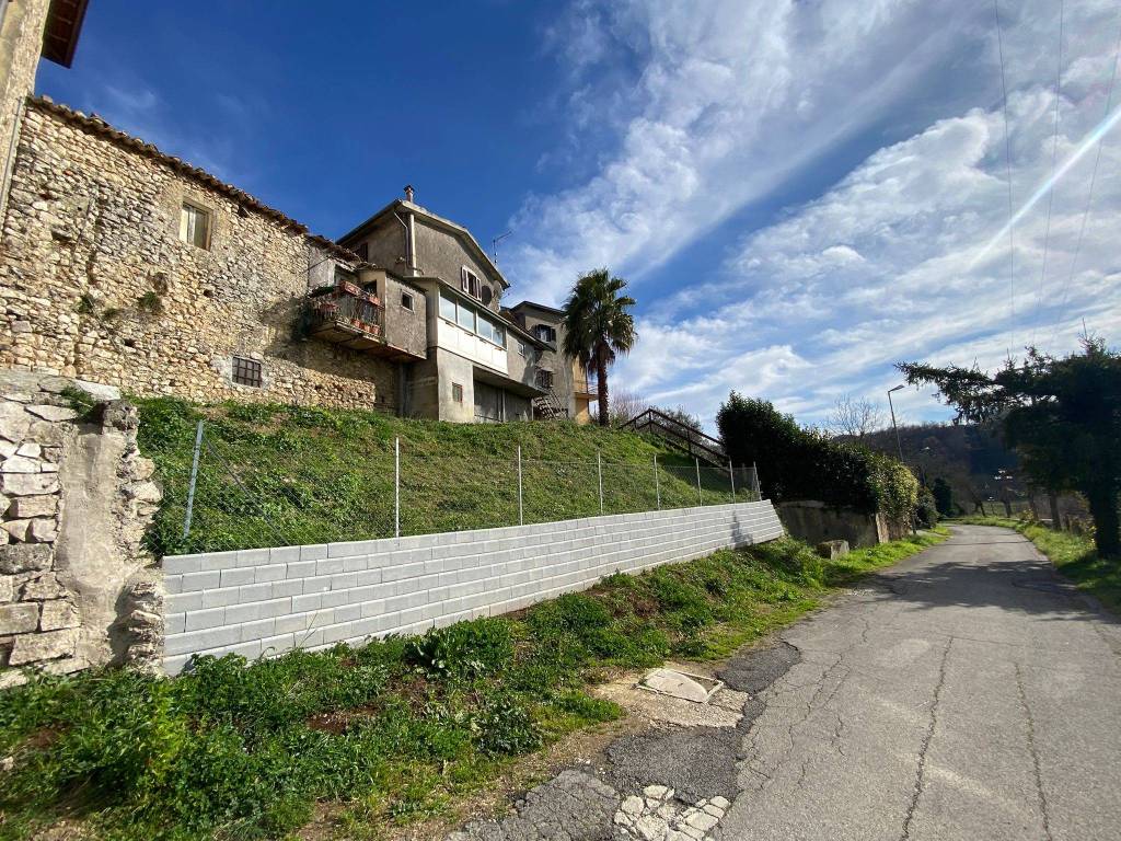 Casa indipendente a Poggio moiano in Via del Fosso - Foto 3