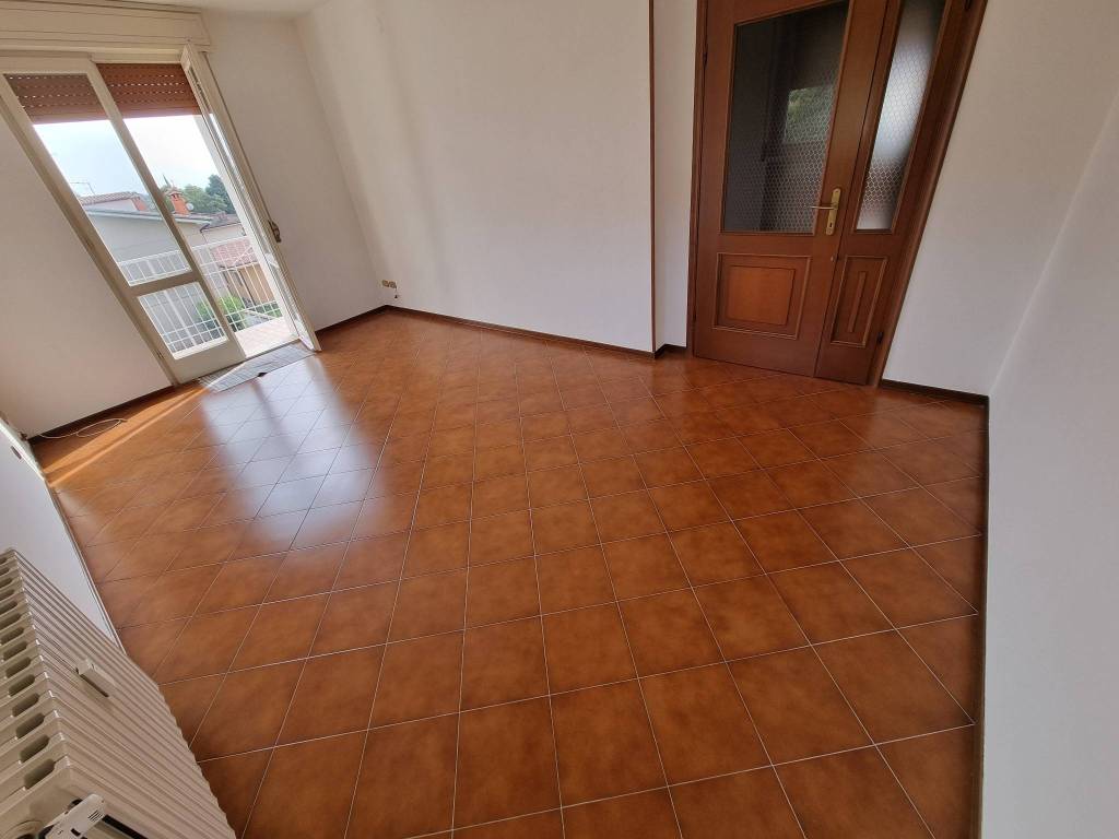 Appartamento a Lonato del garda in Via Luigi Einaudi - Foto 2
