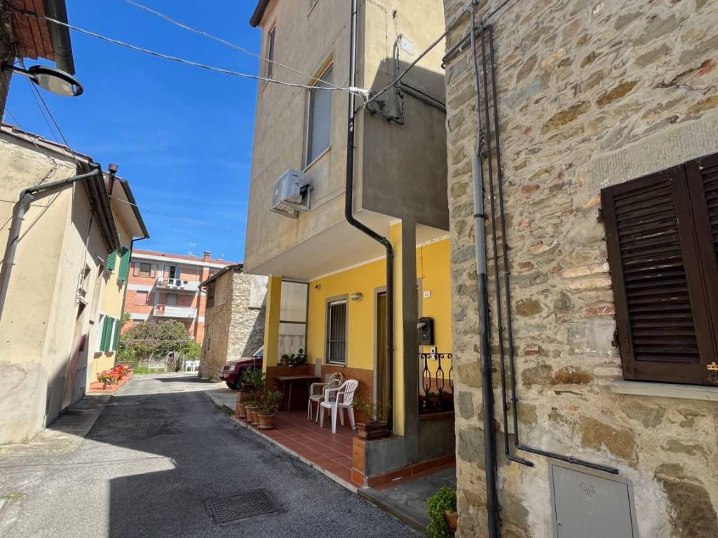 Casa indipendente a Cortona in Via Giuseppe Garibaldi - Foto 2