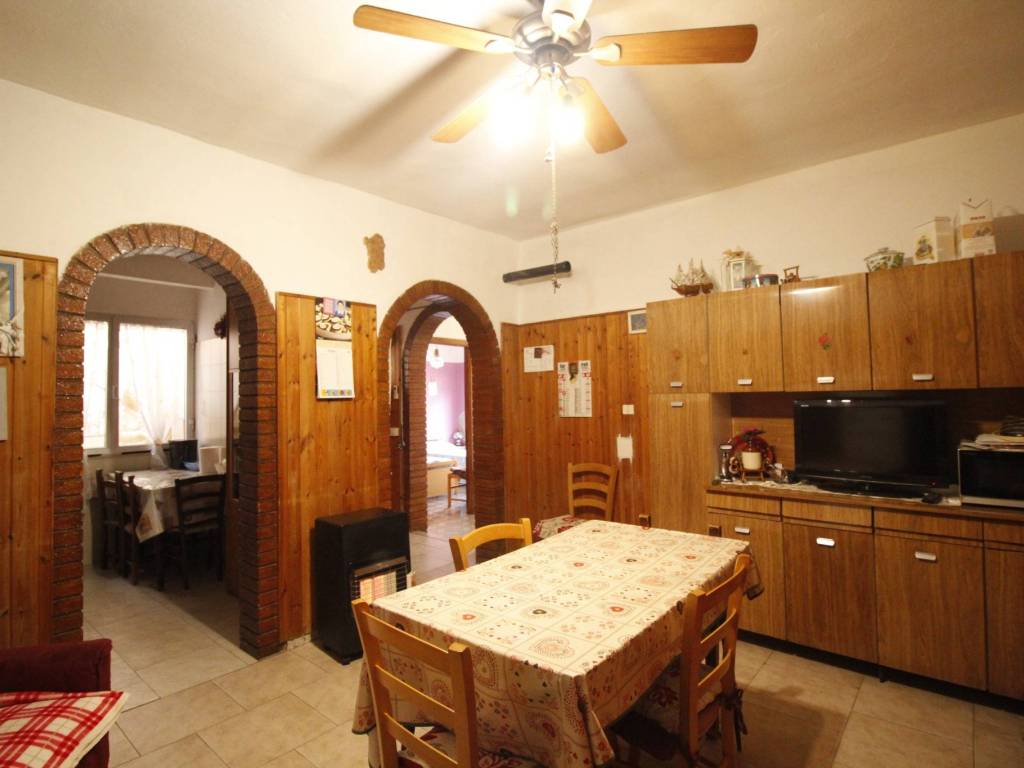 Casa indipendente a Assemini in Via Tagliamento, 10 - Foto 2