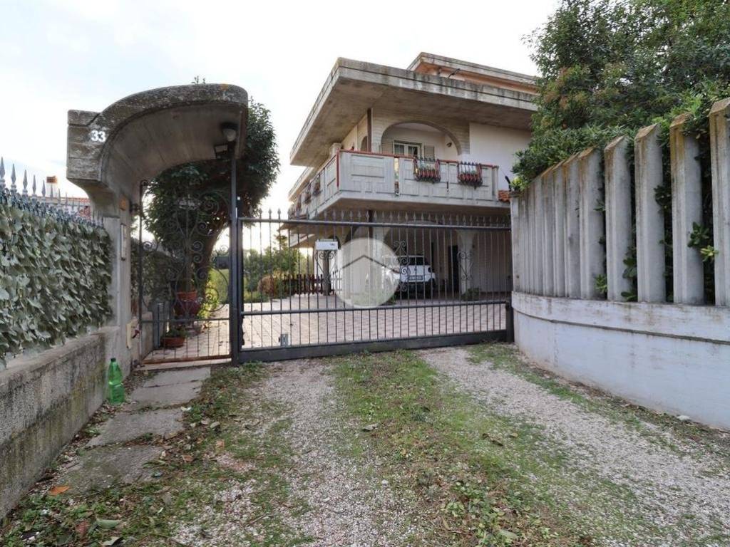Villa a Silvi in Contrada S. Silvestro, 33 - Foto 2