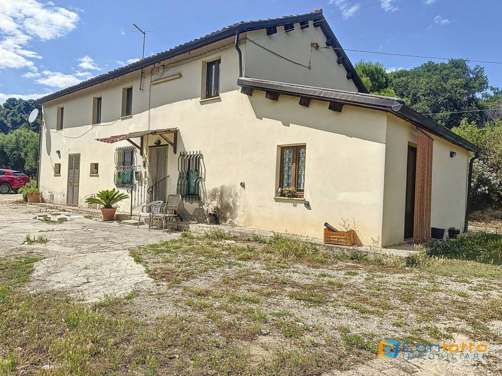 Rustico / casale a Massignano in VIA MONTECANTINO, 37 - Foto 2