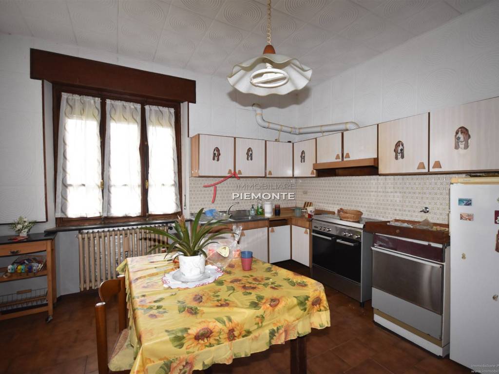 Villa a Fontaneto d'agogna in Via Stazione - Foto 5