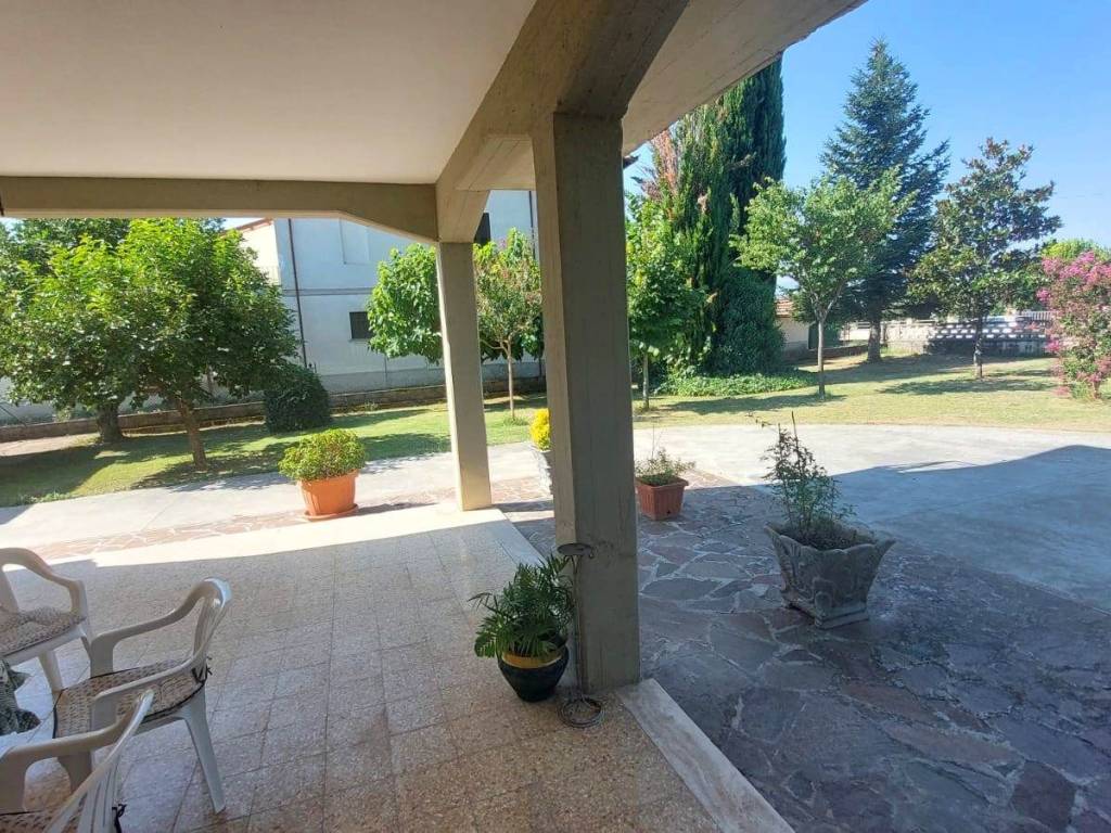 Casa indipendente a Trevi in Via Nuova - Foto 2