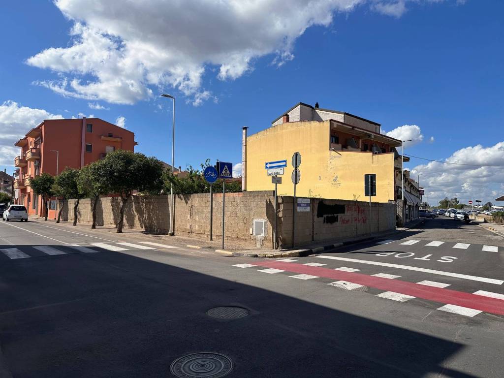 Terreno a Assemini in Via Po - Foto 2