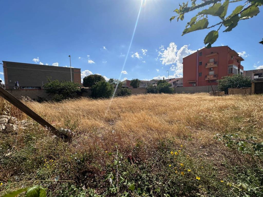 Terreno a Assemini in Via Po - Foto 3