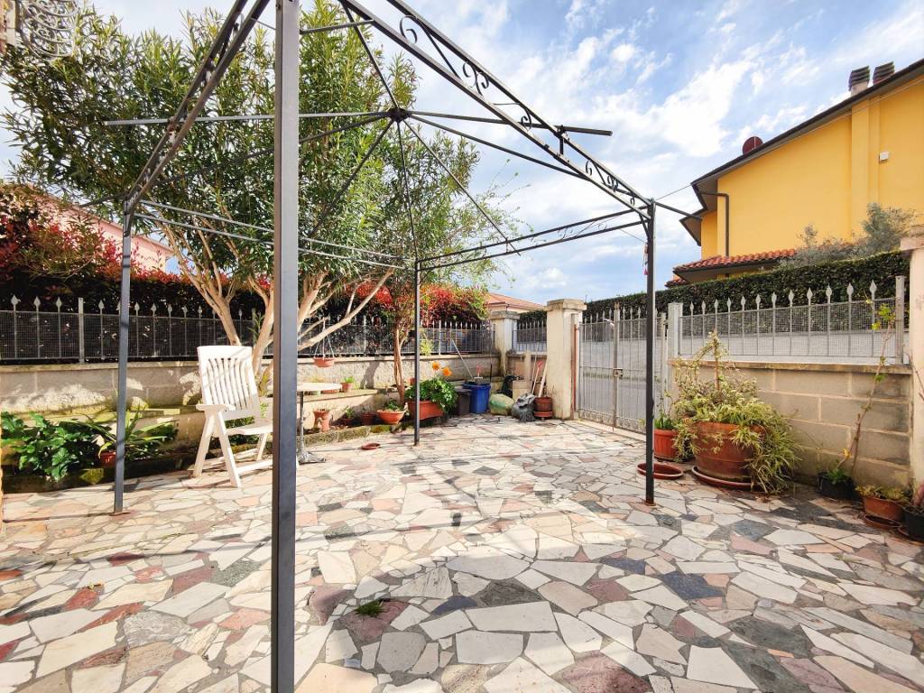 Casa indipendente a San giuliano terme in Via Crescentino Caselli San Giuliano Terme - Foto 4