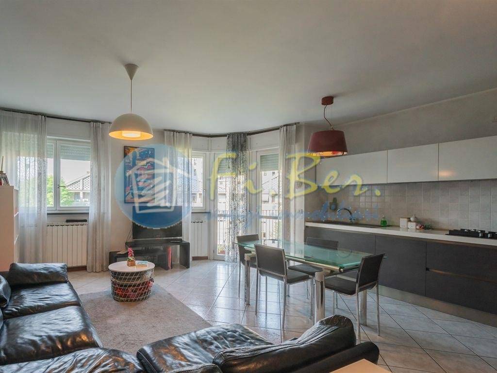 Appartamento a Pioltello in Piazza dei Popoli, 7 - Foto 2