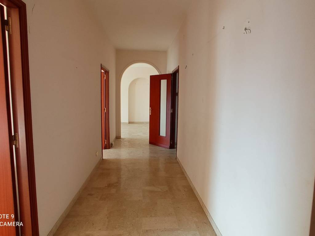 Appartamento a Taranto in Viale Magna Grecia, 104 - Foto 1