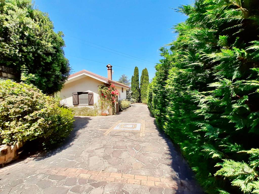 Villa a Catanzaro in Via Solferino - Foto 2