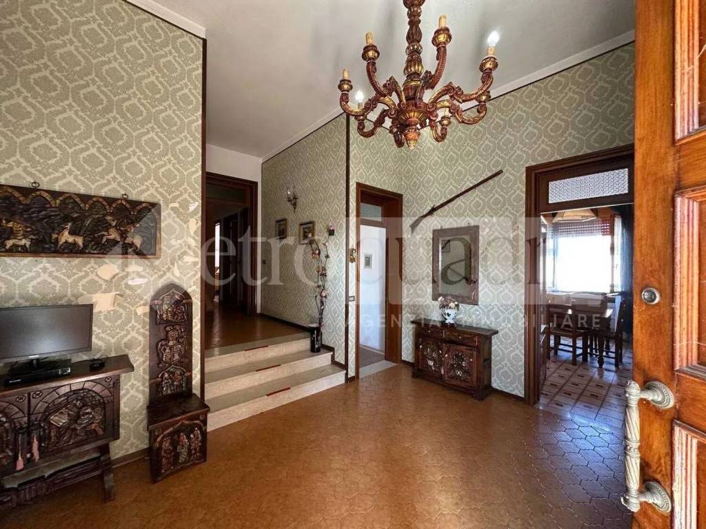 Villa a Serravalle a po in Via Corte Cantoni, 15 - Foto 3