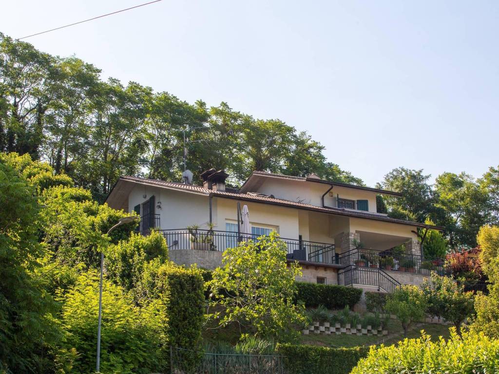 Villa a Pozzolengo in VIA BENACO, 1 - Foto 5