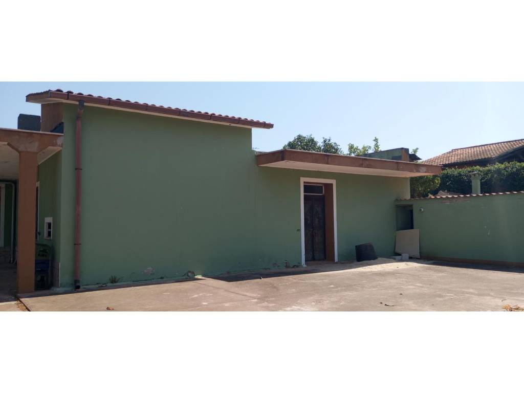 Villa a Aprilia in Via Monviso - Foto 5