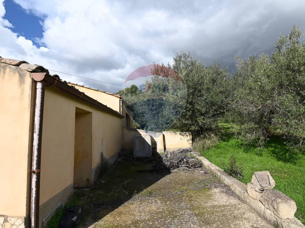 Villa a Caltagirone in Via Larice, Contrada Piano Chiesa - Foto 3