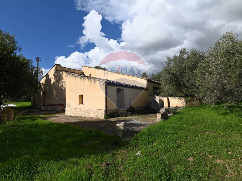 Villa a Caltagirone in Via Larice, Contrada Piano Chiesa - Foto 5