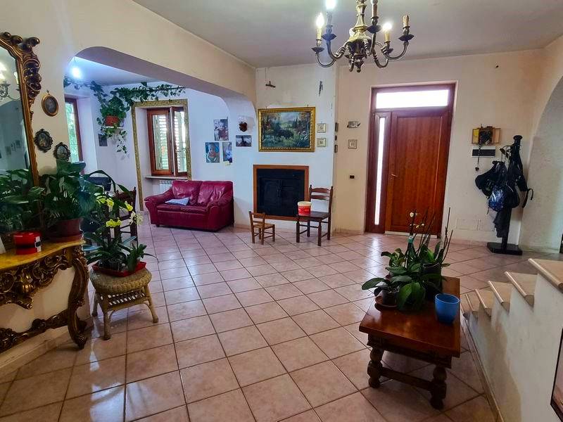Villa a Anagni in Via Vecchia Anagni Acuto - Foto 3