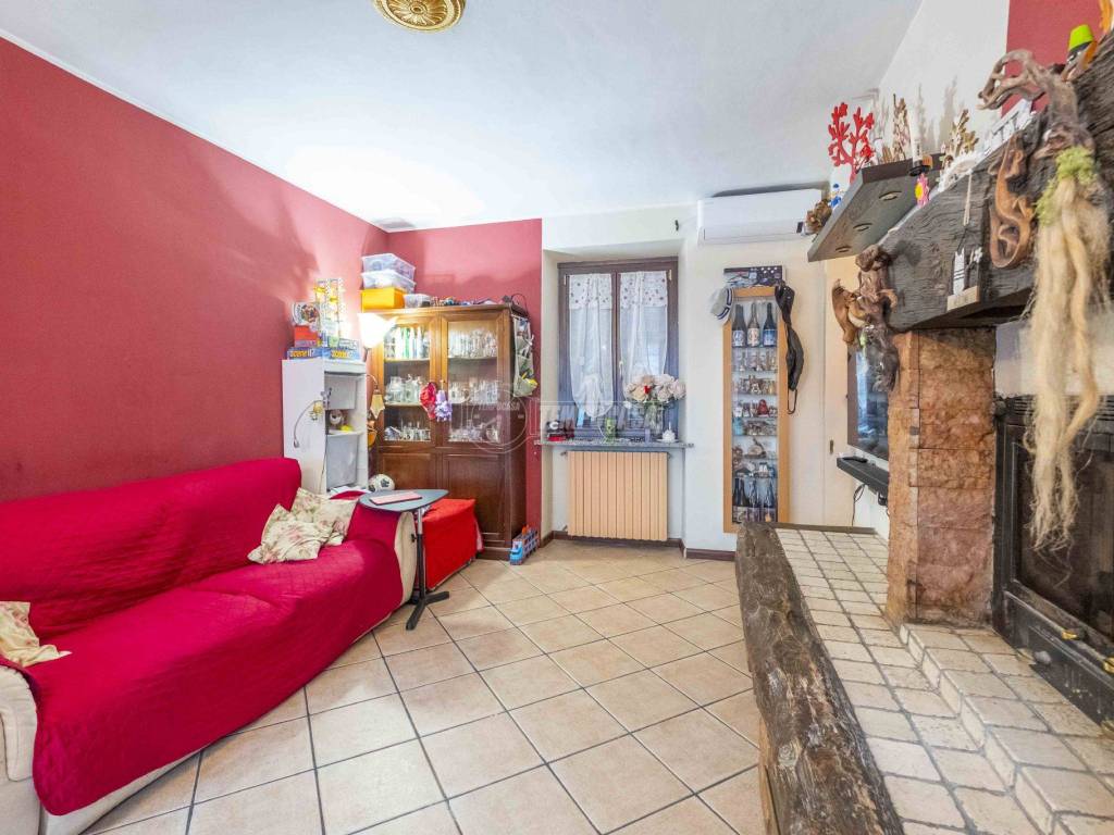 Casa indipendente a Cameri in Via Giacomo Matteotti - Foto 5