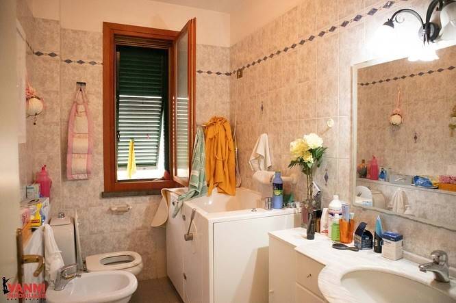 Appartamento a Cecina in Via Giovanni Boccaccio - Foto 5