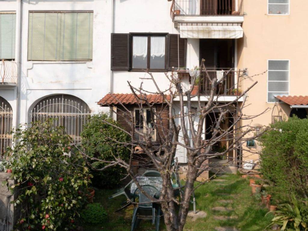 Casa indipendente a Borgosesia in Via Pietro Vigna, 7 - Foto 2