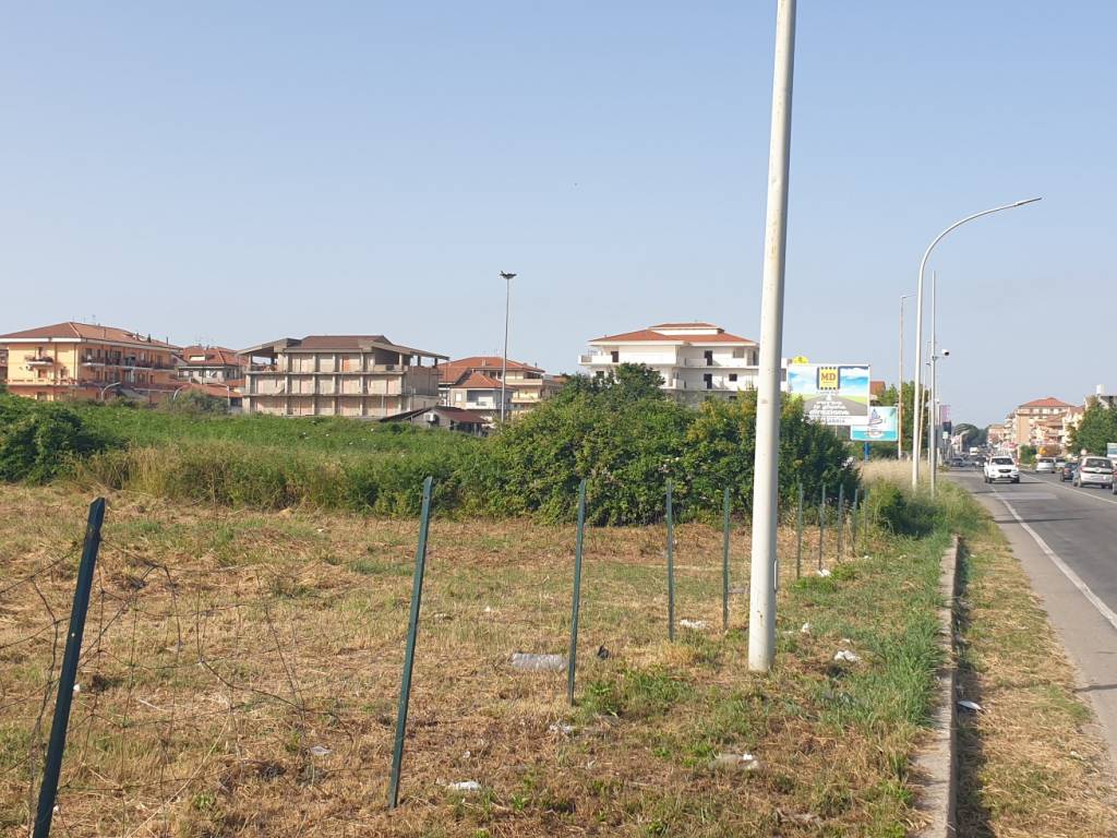 Terreno a Vibo valentia in Strada Statale Tirrena Inferiore - Foto 4