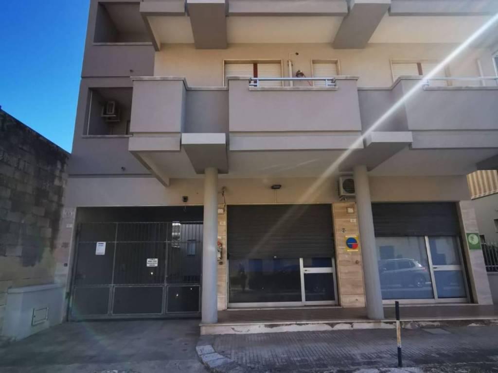 Box / garage a Maglie in Via Cesare Battisti s.n.c - Foto 4