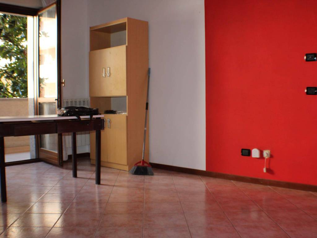Appartamento a Novara in Viale Dante Alighieri, 47 - Foto 2