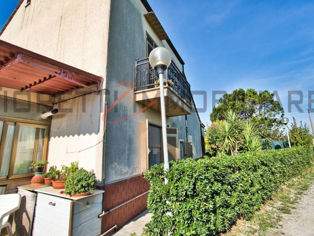 Casa indipendente a Campiglia marittima in Via Chiusagrande Prima - Foto 2