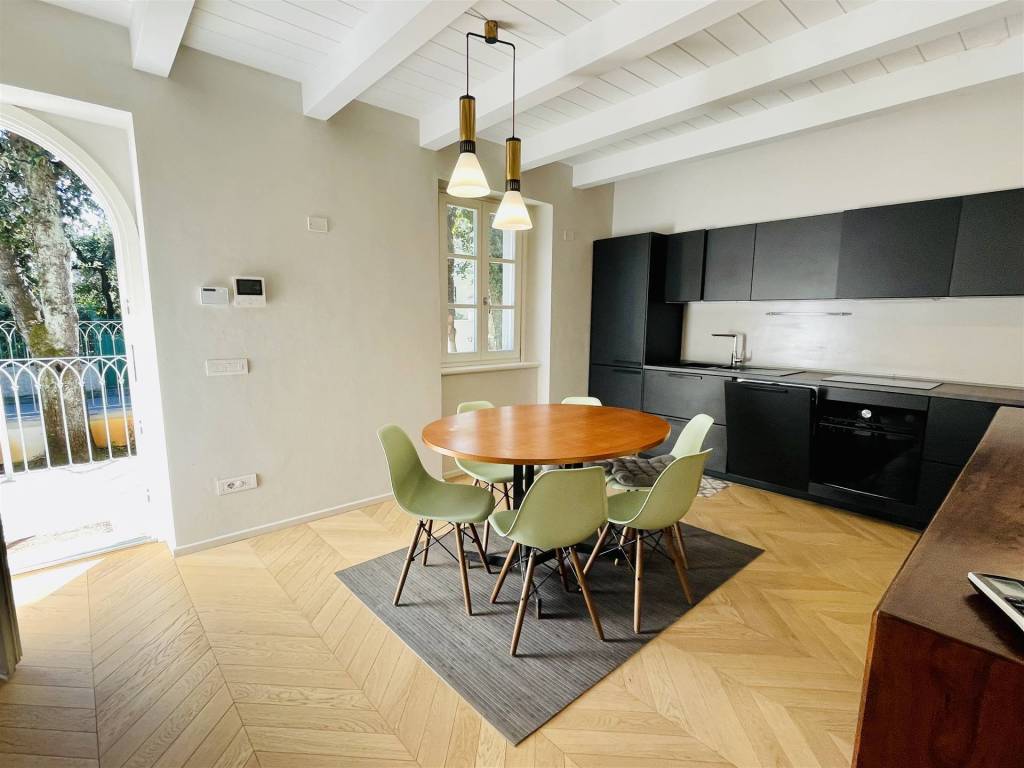Villa a Pietrasanta in Via Ludovico Ariosto - Foto 4