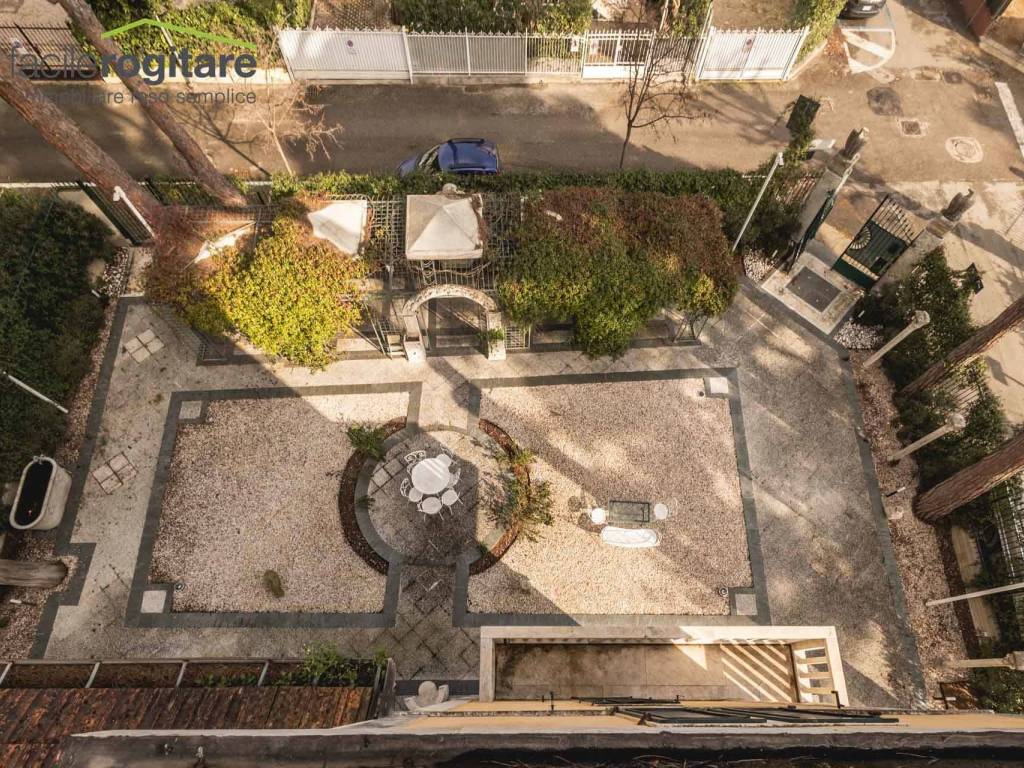 Villa a Riccione in Viale Francesco Baracca, 18 - Foto 2