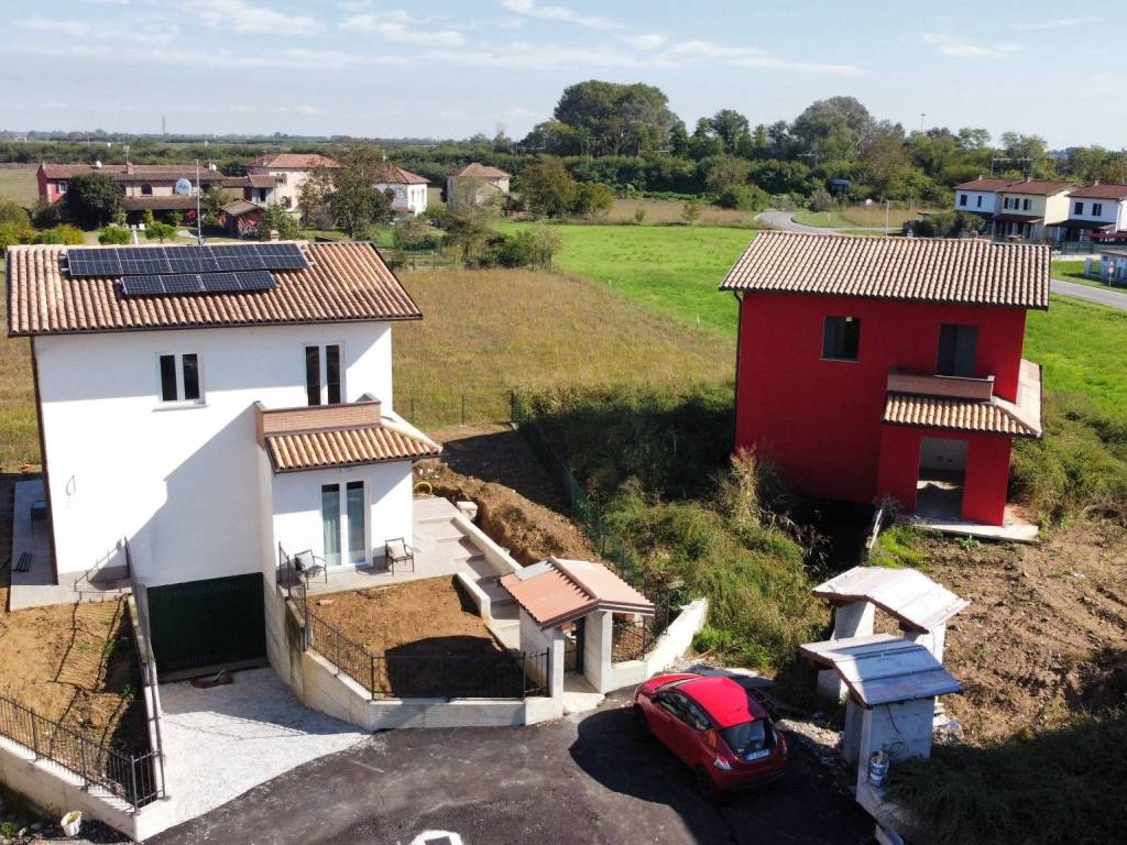 Villa a Castelletto di branduzzo in Via Valle Botta - Foto 4