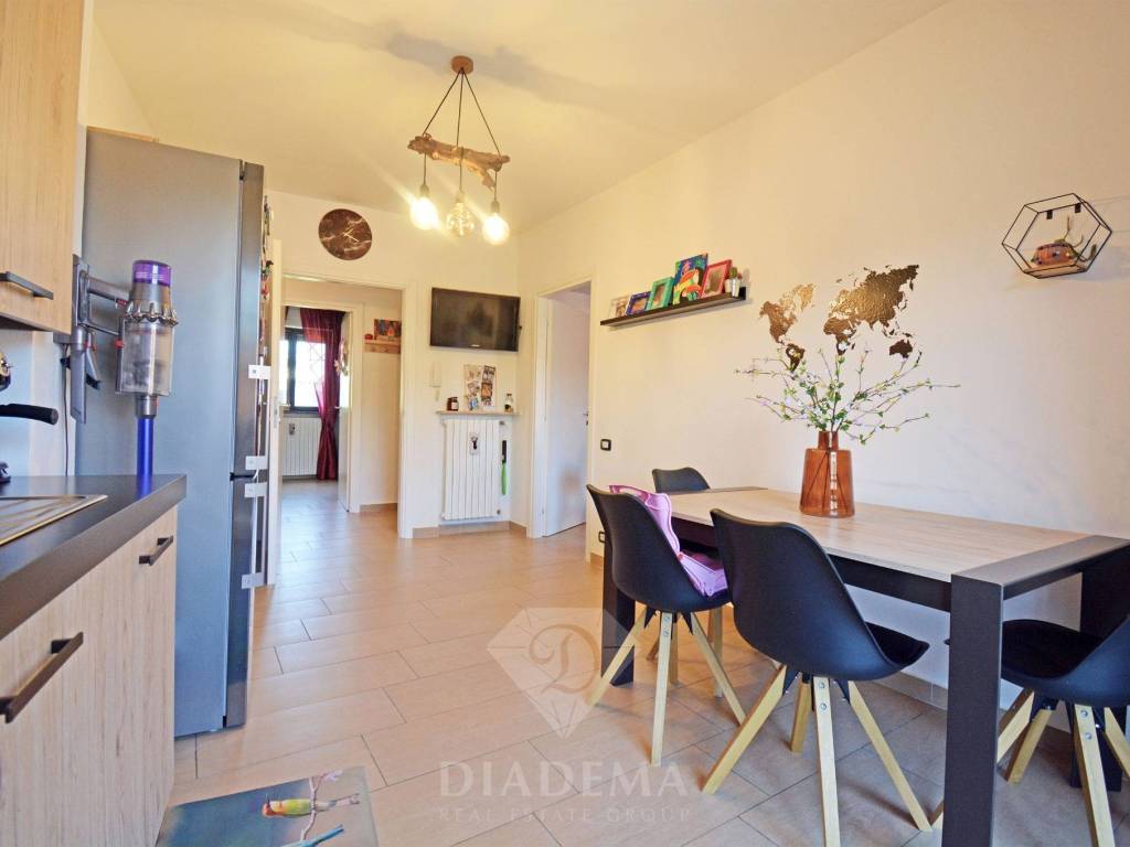 Appartamento a Albizzate in Via Mulini, 3 - Foto 3