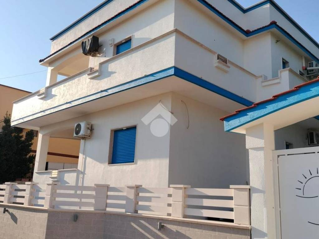 Villa a Pulsano in casa indipendente via solimena, 3 - Foto 2
