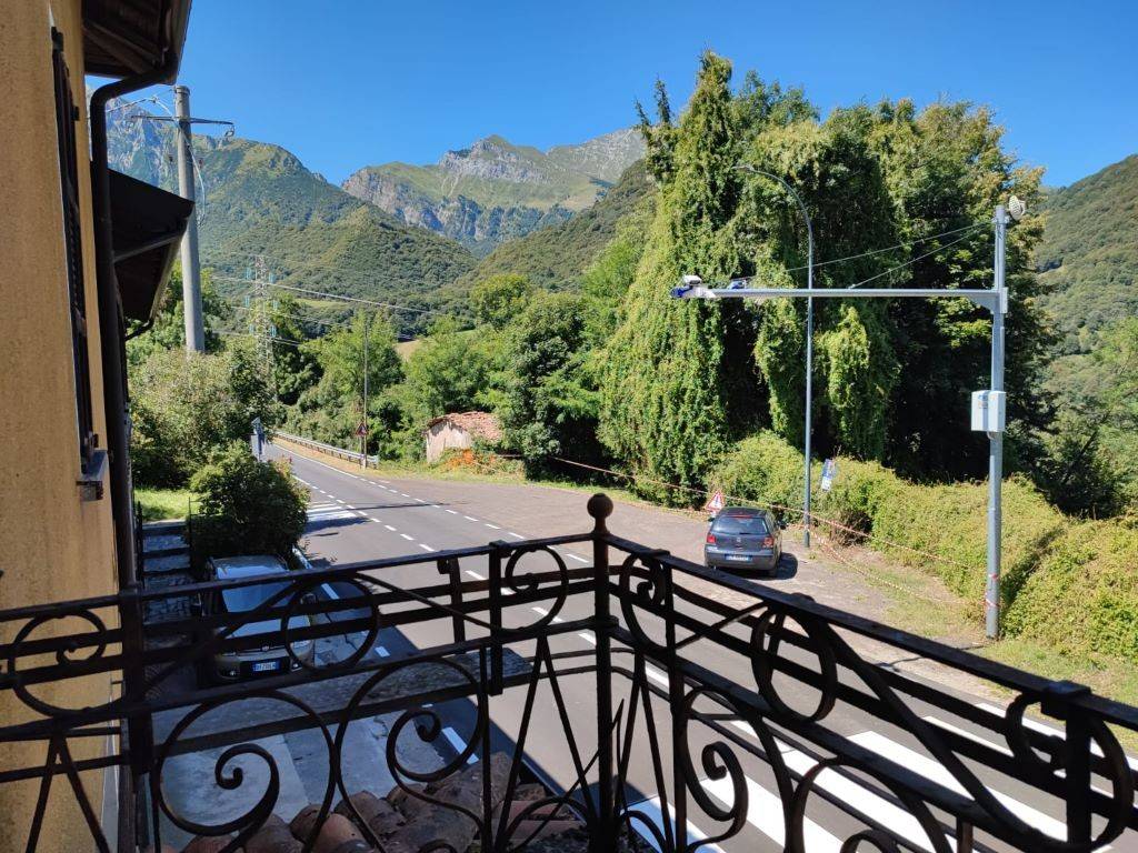 Villa a Cremeno in Via Dante Alighieri, 51 - Foto 3