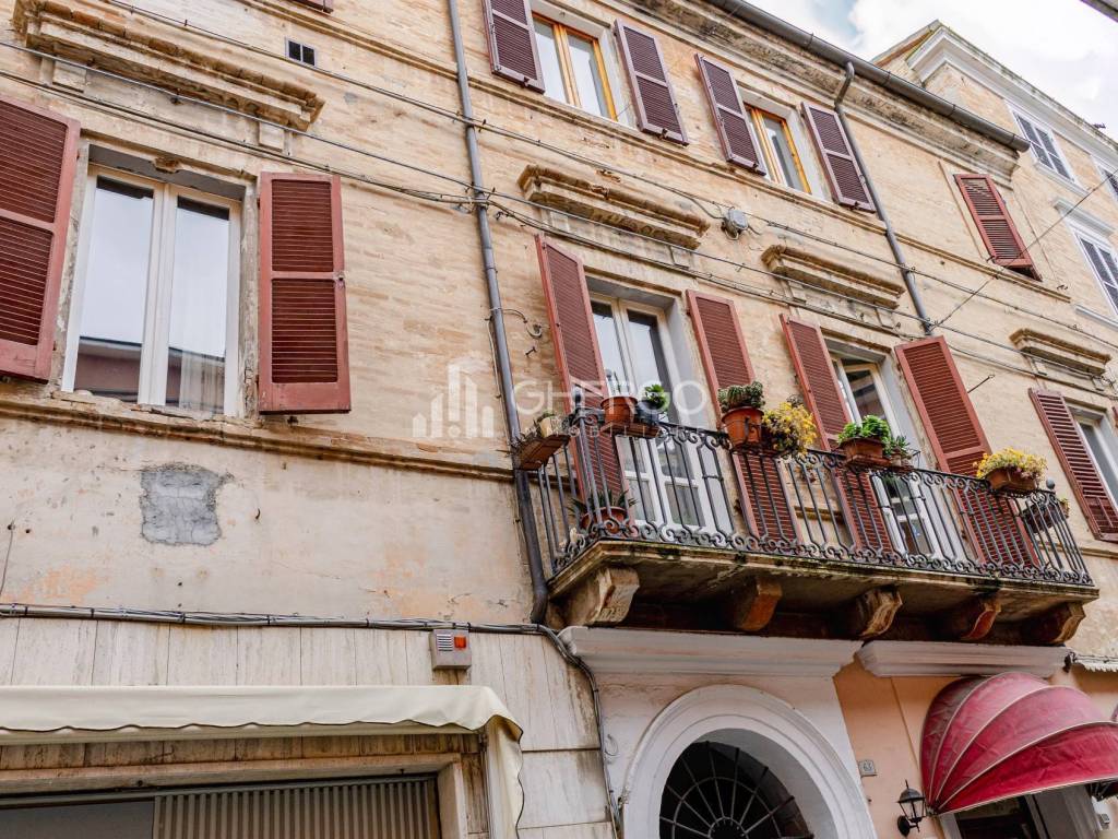 Appartamento a Loreto in Corso Traiano Boccalini, 63 - Foto 2