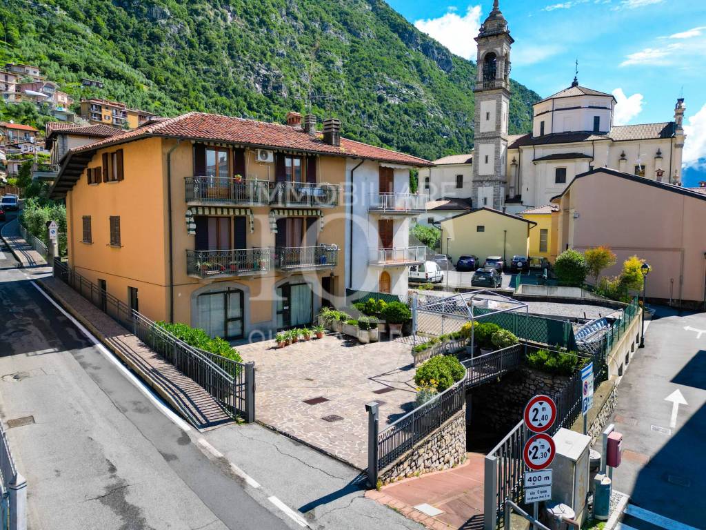 Casa indipendente a Predore in Via Micideno Foresti, 2 - Foto 2