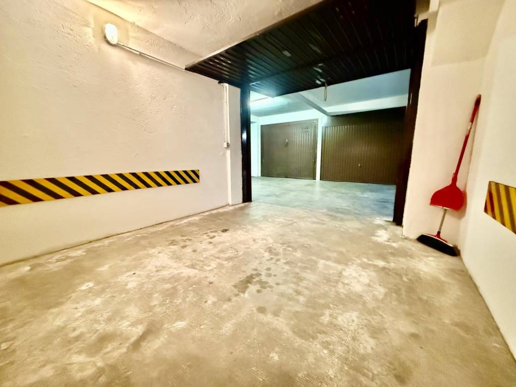 Box / garage a Como - Foto 3