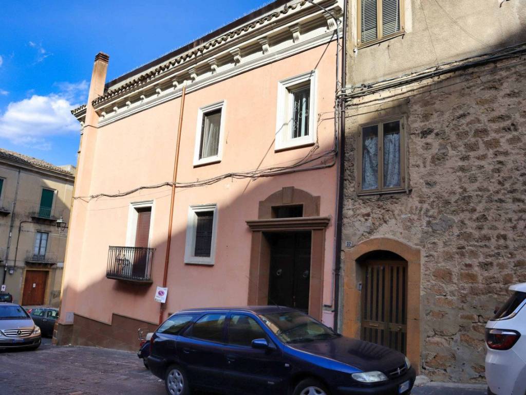 Appartamento a Piazza armerina in Via Camillo Benso di Cavour, 30 - Foto 4