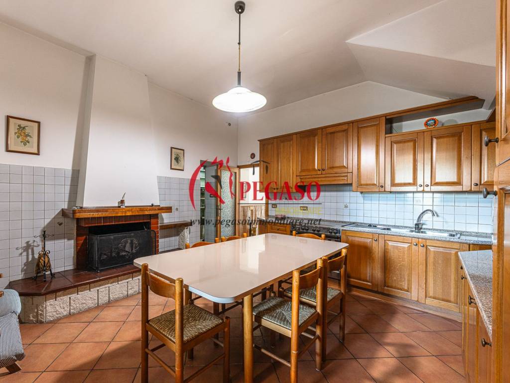Casa indipendente a Uzzano in Via Lucchese - Foto 4