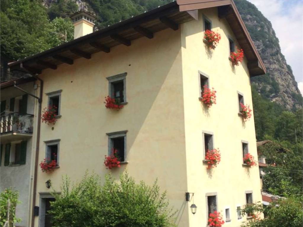 Palazzo / stabile a Premia in Località Sagiago, 41 - Foto 2