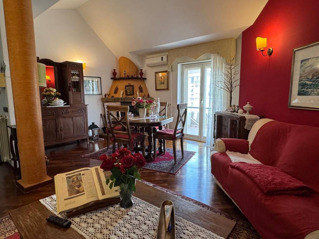 Attico / mansarda a Caltanissetta in Via Generale Carlo Alberto Dalla Chiesa, 21 - Foto 4