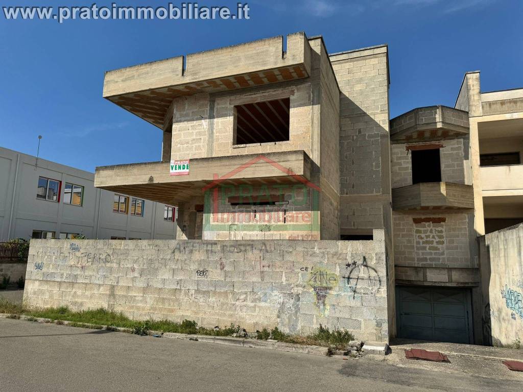Palazzo / stabile a Novoli in Via Luigi Madaro - Foto 2