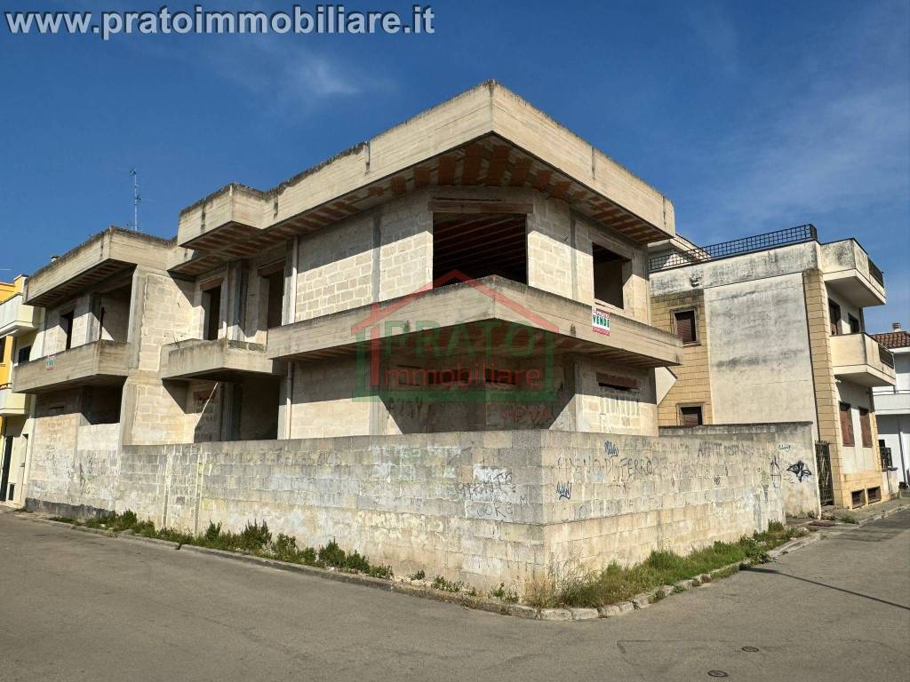 Palazzo / stabile a Novoli in Via Luigi Madaro - Foto 3
